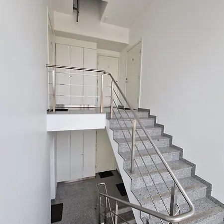 Ronzes 11-13 ,,self Check-in,, Free Parking Appartement